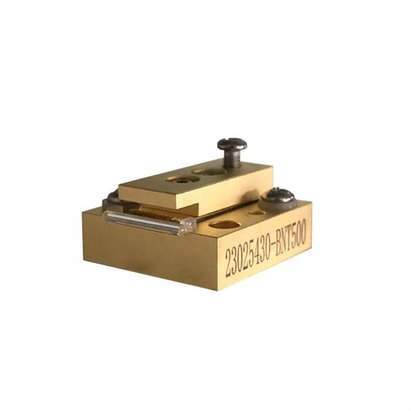 How to install the panel of an explosion-proof distribution box