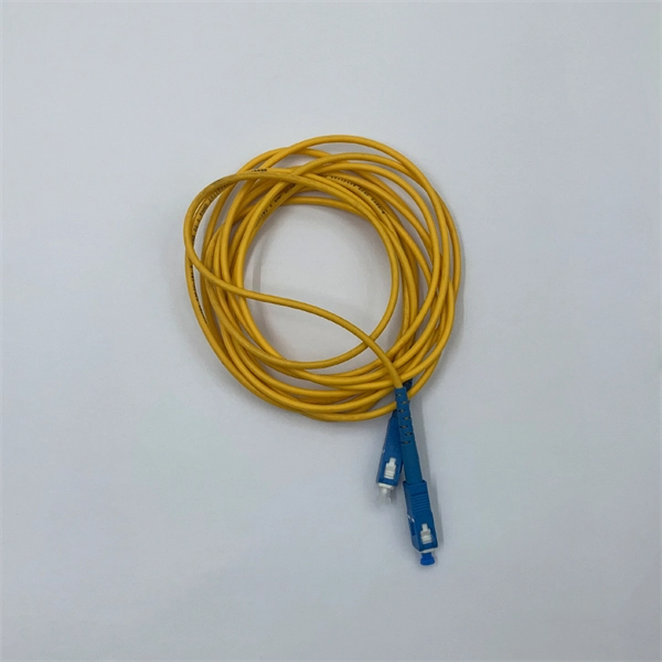 What are the methods for laying mobile optical cables in ducts 